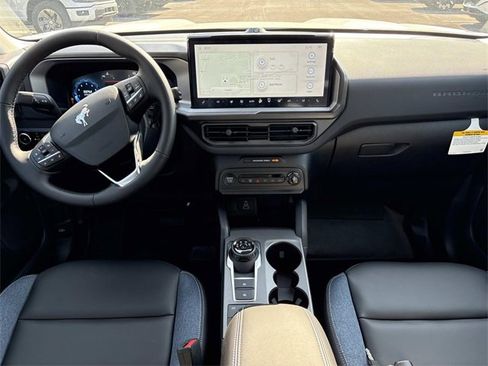 New 2025 Ford Bronco Sport Outer Banks w/ Sasquatch Outer Banks Package image 16