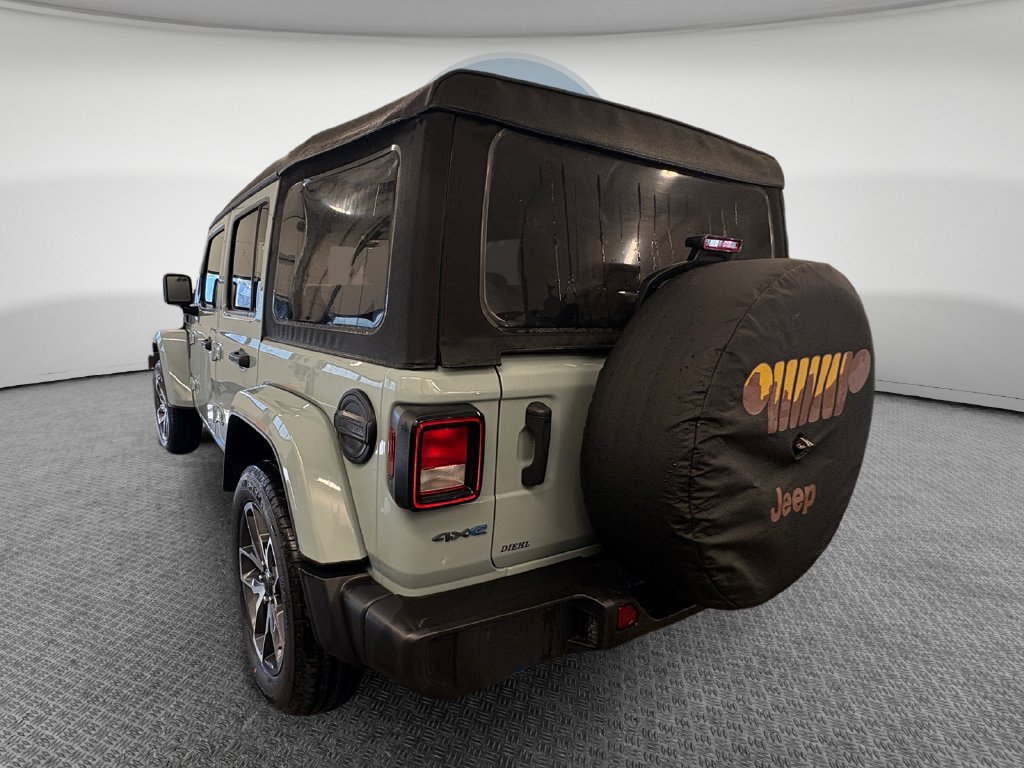 Used 2024 Jeep Wrangler Unlimited AWD/4WD image 6