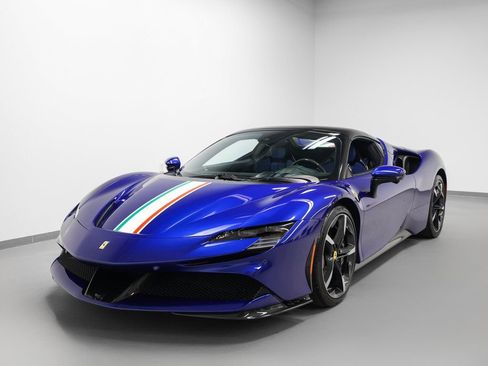 Used 2023 Ferrari SF90 Spider image 82