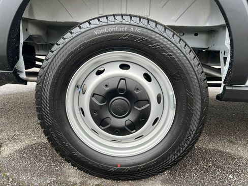 New 2026 Ford Transit 350 148 High Roof Extended image 37