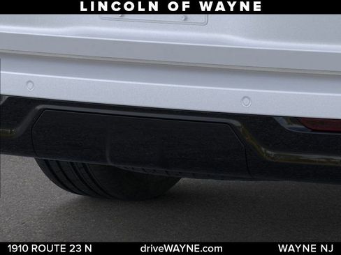 New 2025 Lincoln Navigator L Black Label AWD/4WD image 24