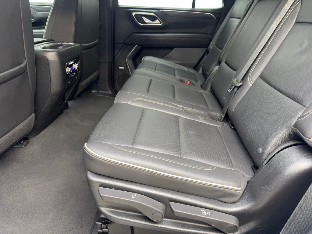 Used 2024 GMC Yukon SLT RWD image 36