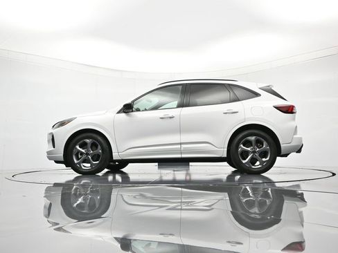 Used 2023 Ford Escape ST-Line image 43