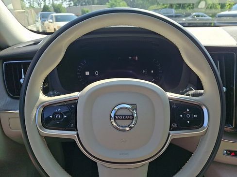 Used 2023 Volvo XC60 B5 Plus AWD/4WD image 20