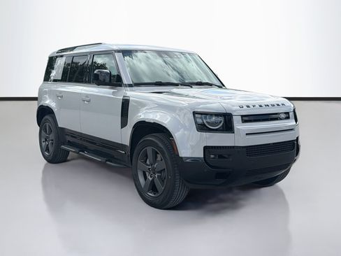 New 2026 Land Rover Defender 110 X-Dynamic SE AWD/4WD image 7