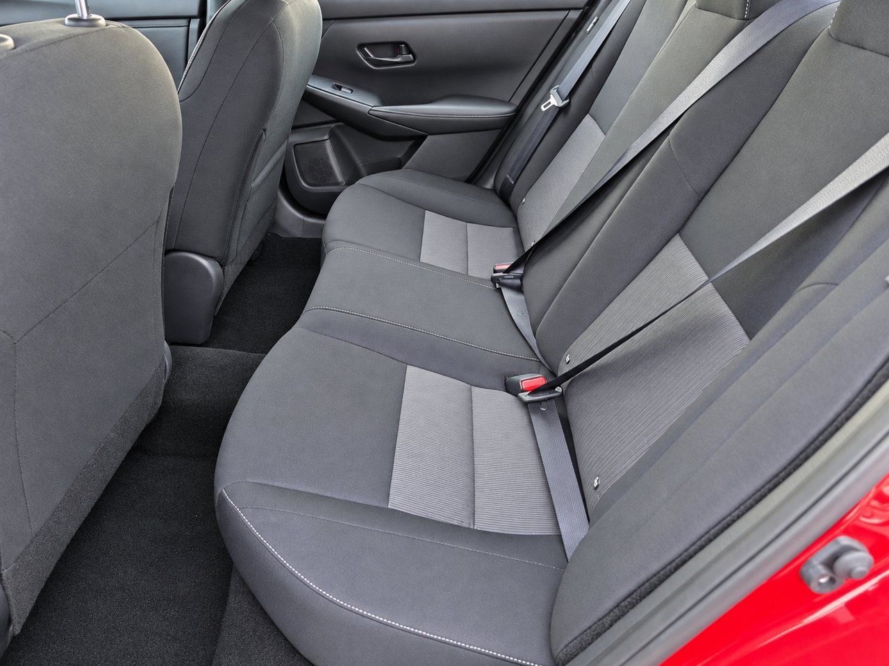 Used 2025 Nissan Sentra SV FWD image 24