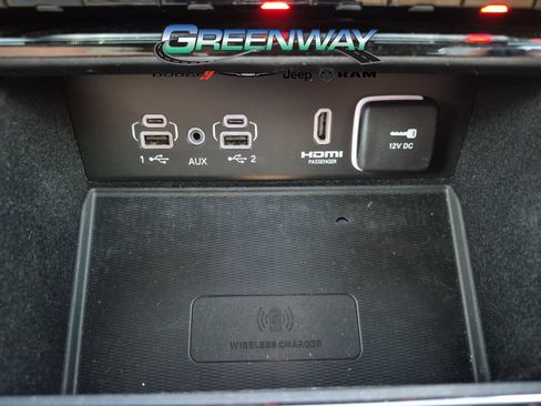 Used 2022 Jeep Grand Cherokee L Summit AWD/4WD image 19