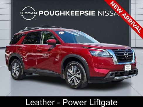 Certified 2024 Nissan Pathfinder SL AWD/4WD image 1