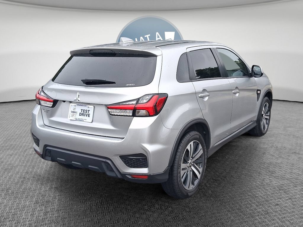 Used 2024 Mitsubishi Outlander Sport AWD image 3