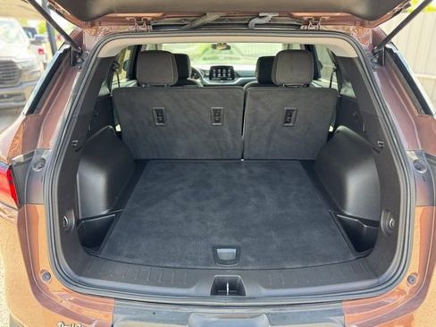 Used 2024 Chevrolet Blazer LT w/ Driver Confidence Package image 7