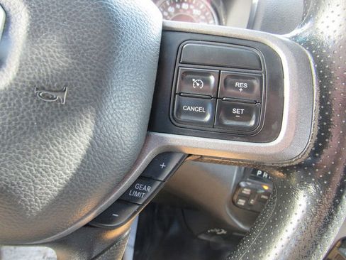 Used 2022 RAM 2500 Tradesman w/ Chrome Appearance Group AWD/4WD image 43