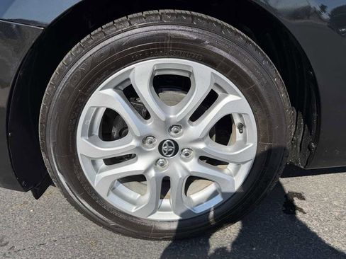 Used 2018 Toyota Yaris iA image 9