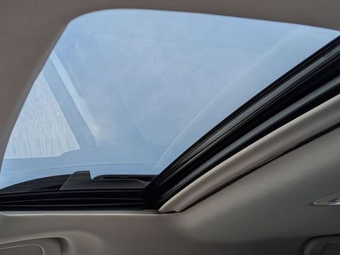 Used 2025 Subaru Outback Onyx Edition image 12