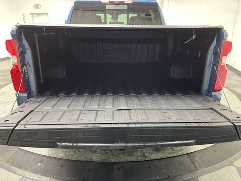 Certified 2024 Chevrolet Silverado 1500 High Country w/ Technology Package image 34