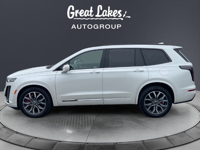 Used 2023 Cadillac XT6 Sport w/ Technology Package AWD/4WD image 2