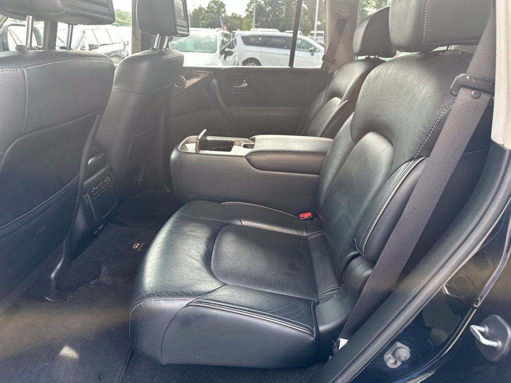 Used 2015 INFINITI QX80 4WD w/ 22" Wheel Package image 9