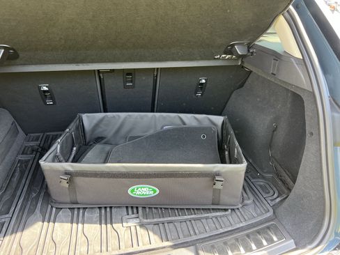 Certified 2025 Land Rover Range Rover Evoque Dynamic SE image 34