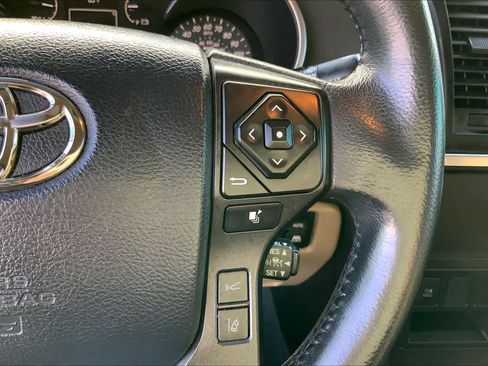 Used 2018 Toyota Sequoia SR5 w/ Premium Package image 23