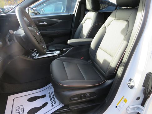 New 2026 Buick Envista Avenir image 13