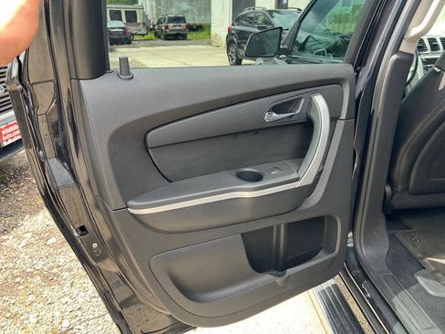 Used 2012 GMC Acadia SLT w/ LPO, 'HIT The Road' Package AWD/4WD image 9