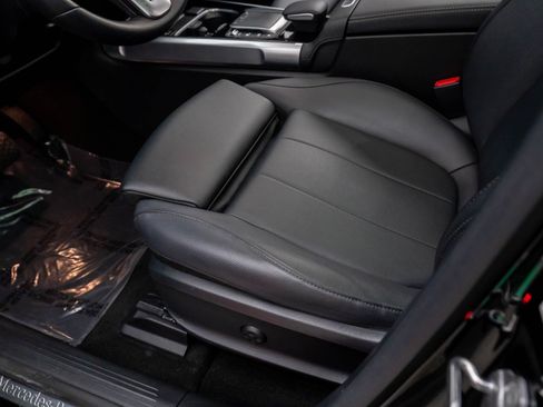 Used 2023 Mercedes-Benz EQB 350 4MATIC SUV image 18