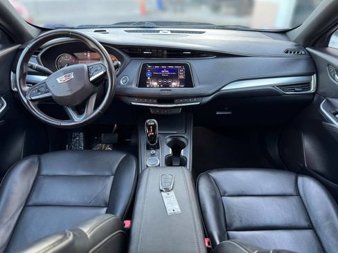 Used 2021 Cadillac XT4 Premium Luxury image 16