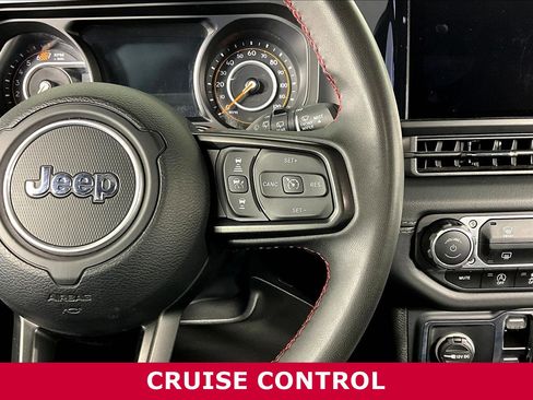 Used 2024 Jeep Wrangler Unlimited Rubicon image 13