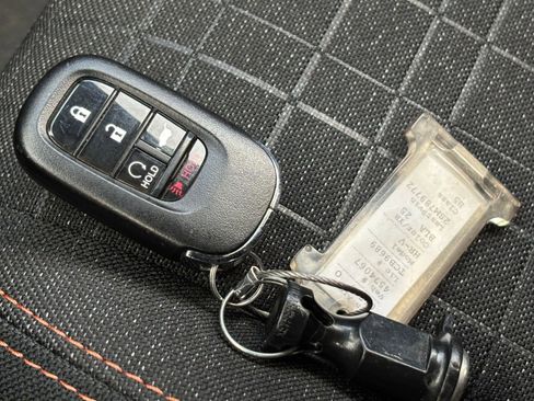 Used 2025 Honda HR-V Sport image 25