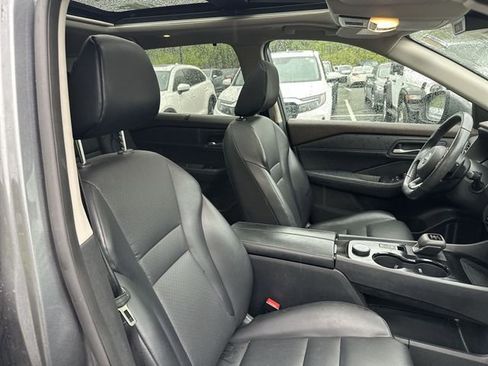 Used 2023 Nissan Rogue SV w/ SV Premium B Package AWD/4WD image 30