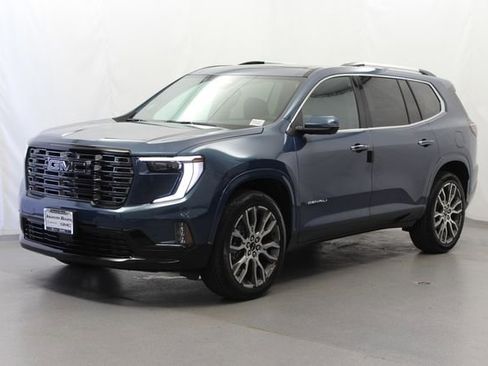 New 2026 GMC Acadia Denali Ultimate w/ LPO, Floor Liner Package AWD/4WD image 13
