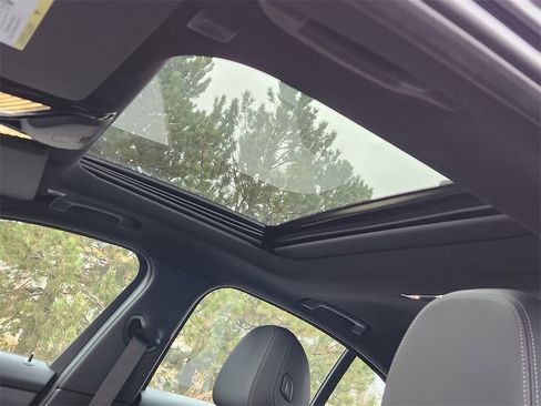 New 2026 BMW 330i xDrive Sedan image 19