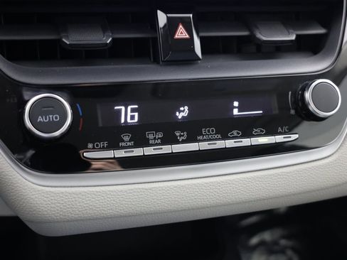 Used 2023 Toyota Corolla LE image 26