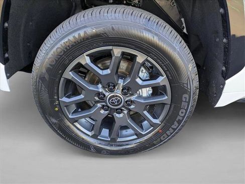 Used 2024 Toyota Tundra Platinum image 23