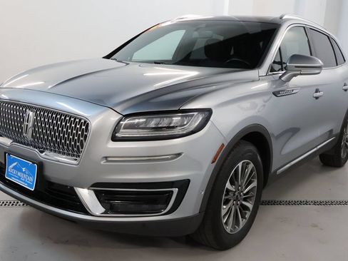 Used 2020 Lincoln Nautilus Reserve AWD/4WD image 3