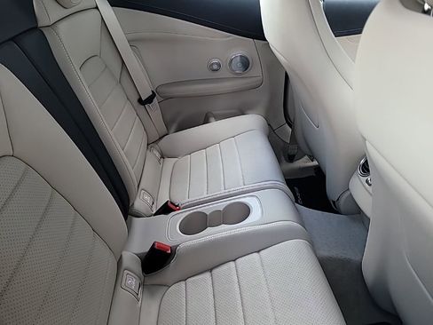 Used 2023 Mercedes-Benz C 300 Cabriolet image 11