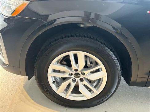 Certified 2023 Audi Q5 2.0T Premium w/ Convenience Package image 8