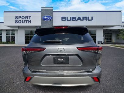 Used 2021 Toyota Highlander Platinum