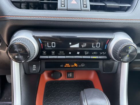 Certified 2024 Toyota RAV4 Adventure AWD/4WD image 7