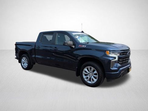 Used 2023 Chevrolet Silverado 1500 RST AWD/4WD image 4