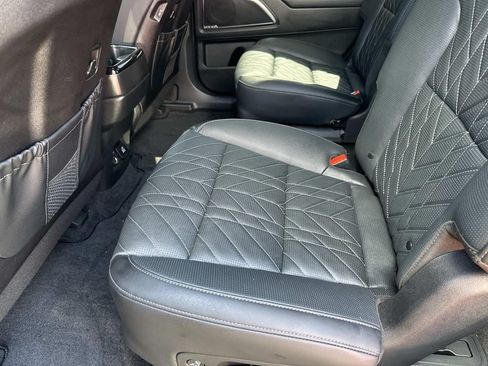 Used 2025 Kia Telluride SX Prestige X-Pro AWD/4WD image 17