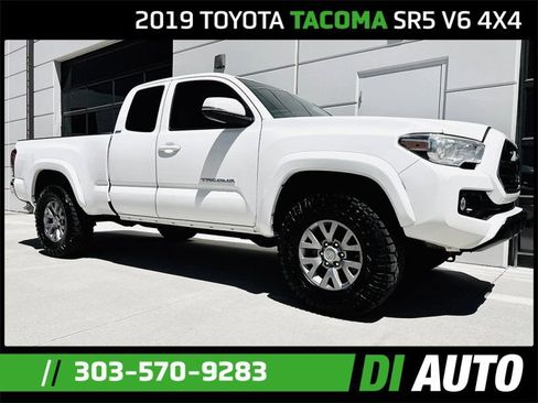 Used 2019 Toyota Tacoma SR5 AWD/4WD image 1