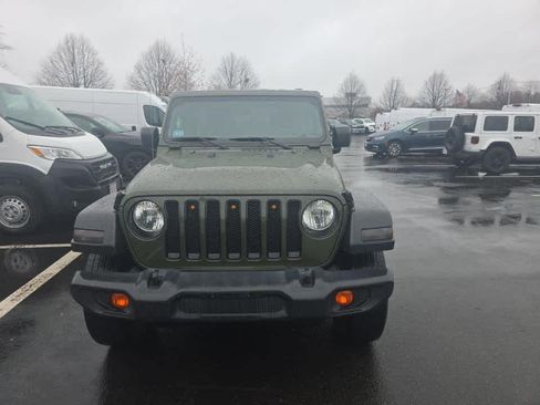Used 2022 Jeep Wrangler Unlimited Sport image 3