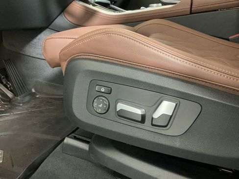 Certified 2024 BMW X5 sDrive40i w/ Premium Package image 21