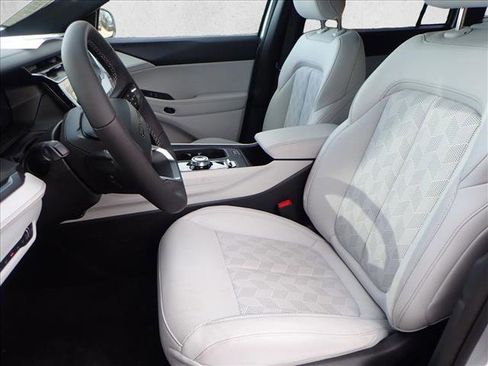 New 2026 Jeep Cherokee Overland w/ Trailer Tow Group image 12