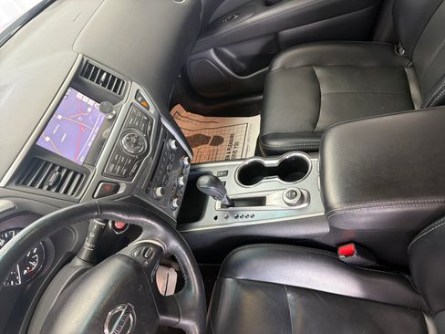Used 2018 Nissan Pathfinder SL w/ Cargo Package AWD/4WD image 12