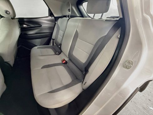 Used 2025 Chevrolet TrailBlazer LT FWD image 27
