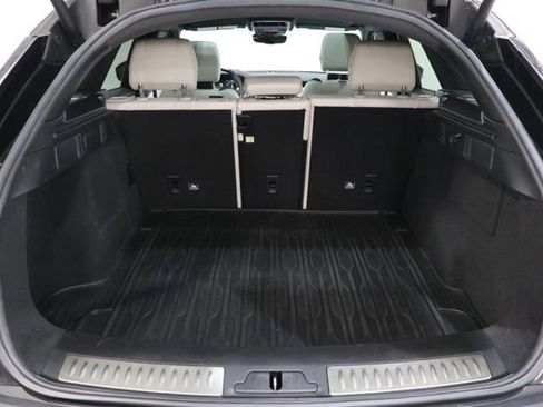 Used 2020 Land Rover Range Rover Velar R-Dynamic S AWD/4WD image 31