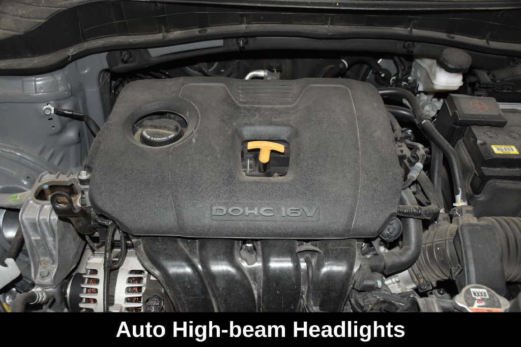 Used 2025 Kia Soul LX w/ LX Technology Package FWD image 8
