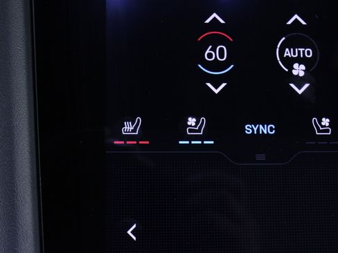 Used 2021 Porsche Taycan 4S image 29