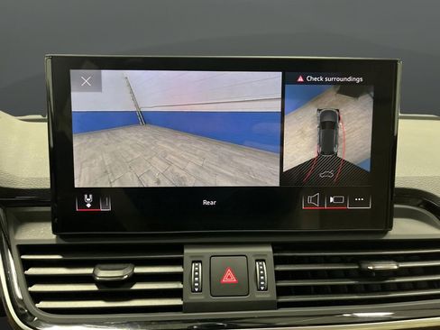 Used 2024 Audi Q5 e Premium Plus image 10